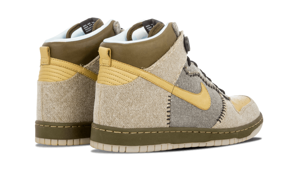 coraline sb dunks