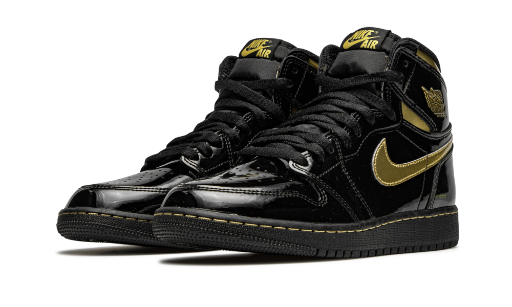 air jordan men 1 retro high og black metallic gold