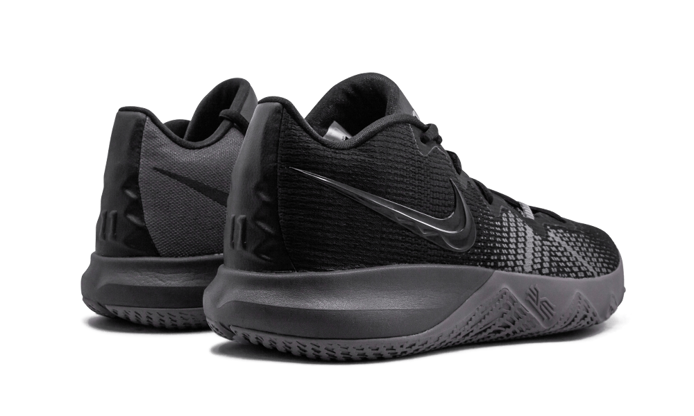 nike kyrie flytrap black thunder grey