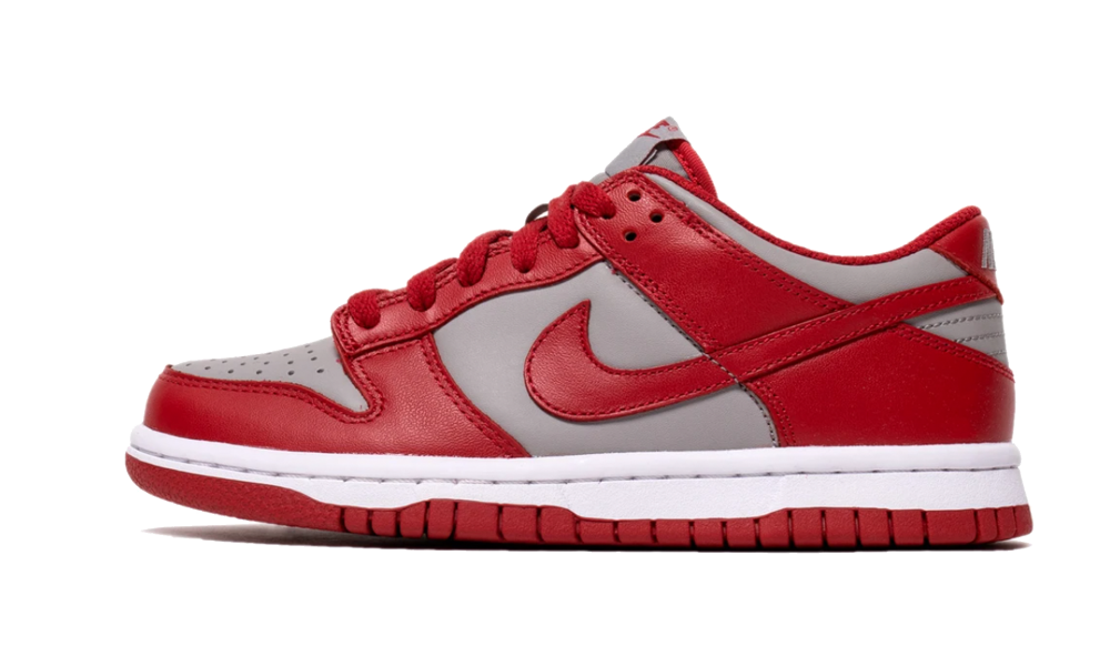 varsity red dunk low