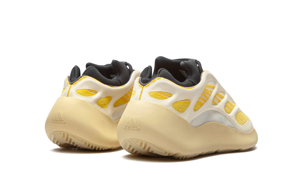 adidas yeezy 700 safflower